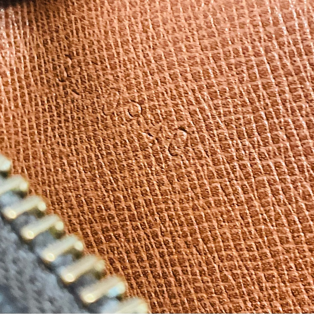 ✅ AUTHENTIC LARGE CLUTCH LOUIS VUITTON BAG - Picture 8 of 13